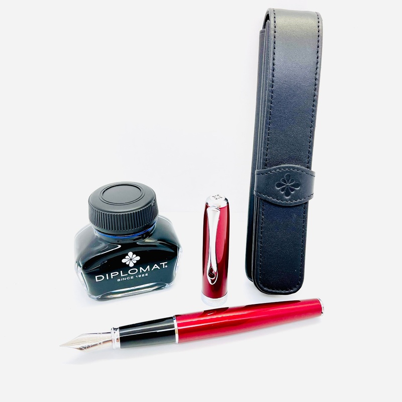 Diplomat Excellence A2 Fountain Pen Magma Red Gift Set (Limited Edition) Fine