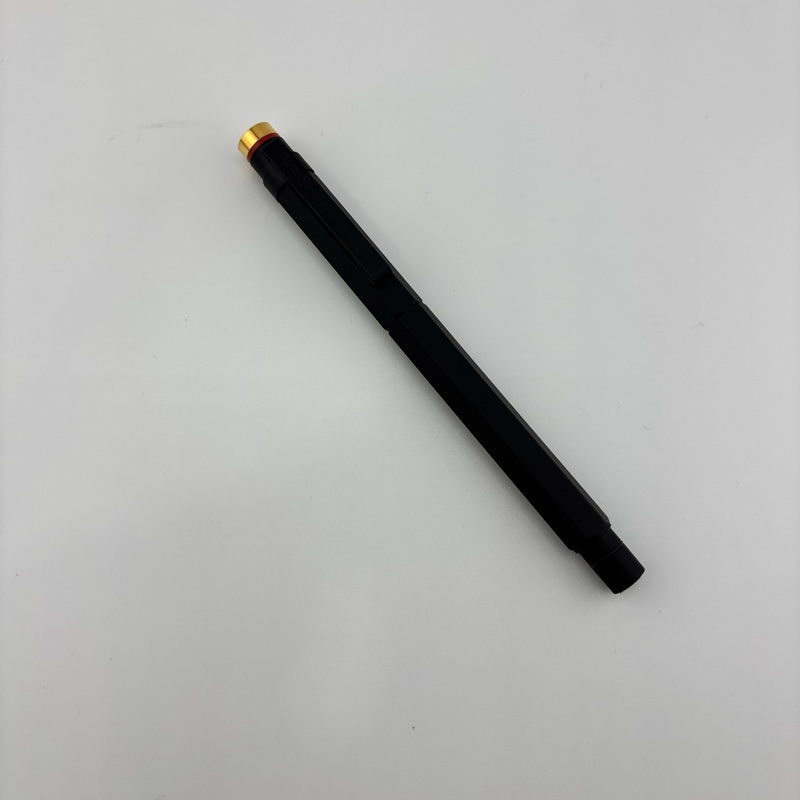 Rotring #600 Gold Black Metal Fountain Pen – Medium 14kt Gold Nib
