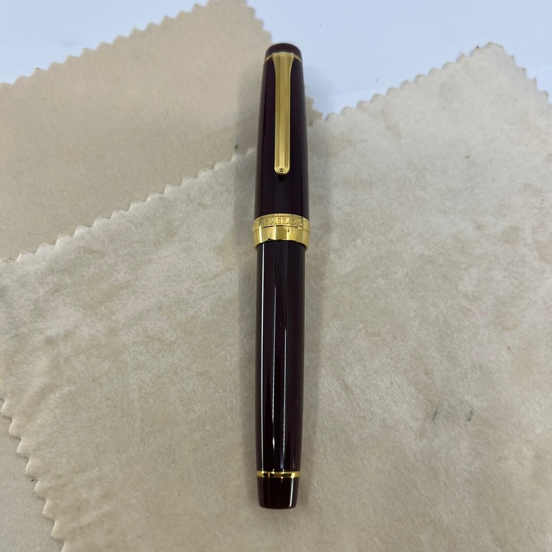 Sailor Standard Professional Gear Brown Fountain Pen   – Extra Fine 21 Kt Gold Nib