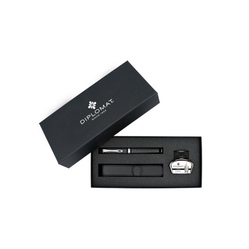 Diplomat Excellence A2 Fountain Pen Gift Set, Wave Extra Fine