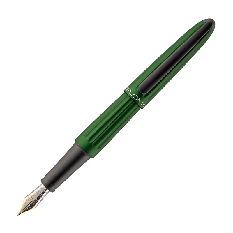 Diplomat Aero Fountain Pen in Green – 14K Gold Medium