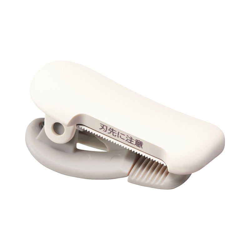 Kokuyo Karu Cut Tape Cutter Clip-Type (10-15mm) White