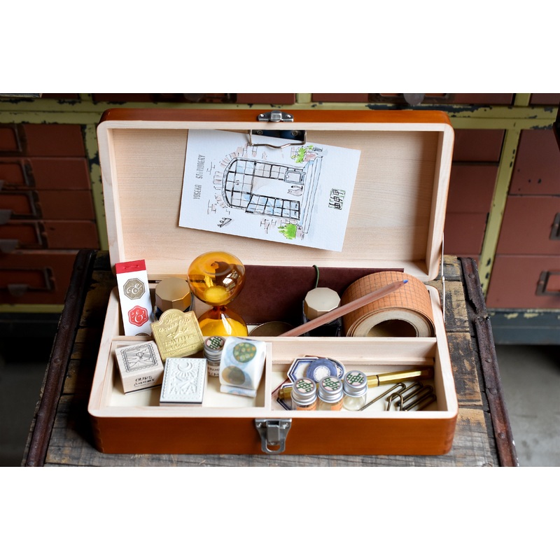 Classiky – Toga Desk Tools Box