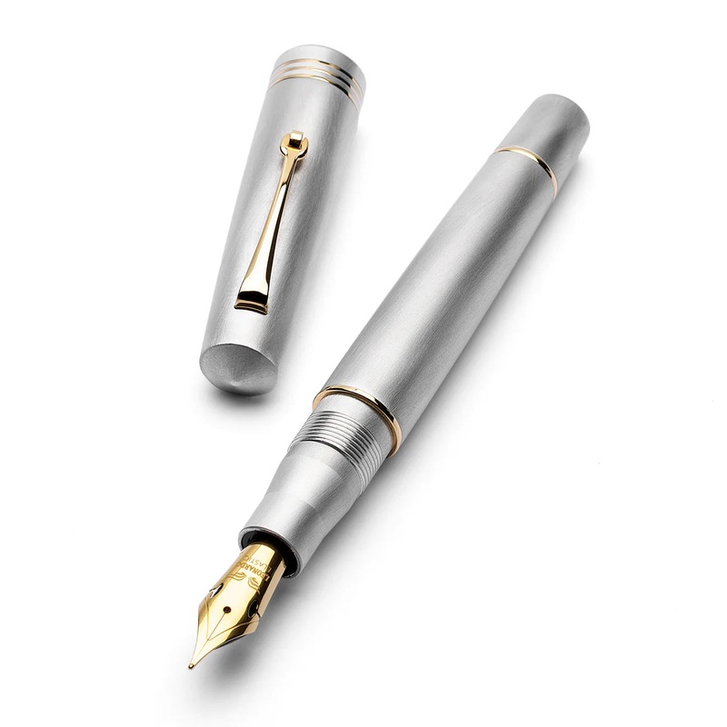 Leonardo Officina Italiana Momento Zero Fountain Pen – Aluminia, Gold Trim, Limited Edition