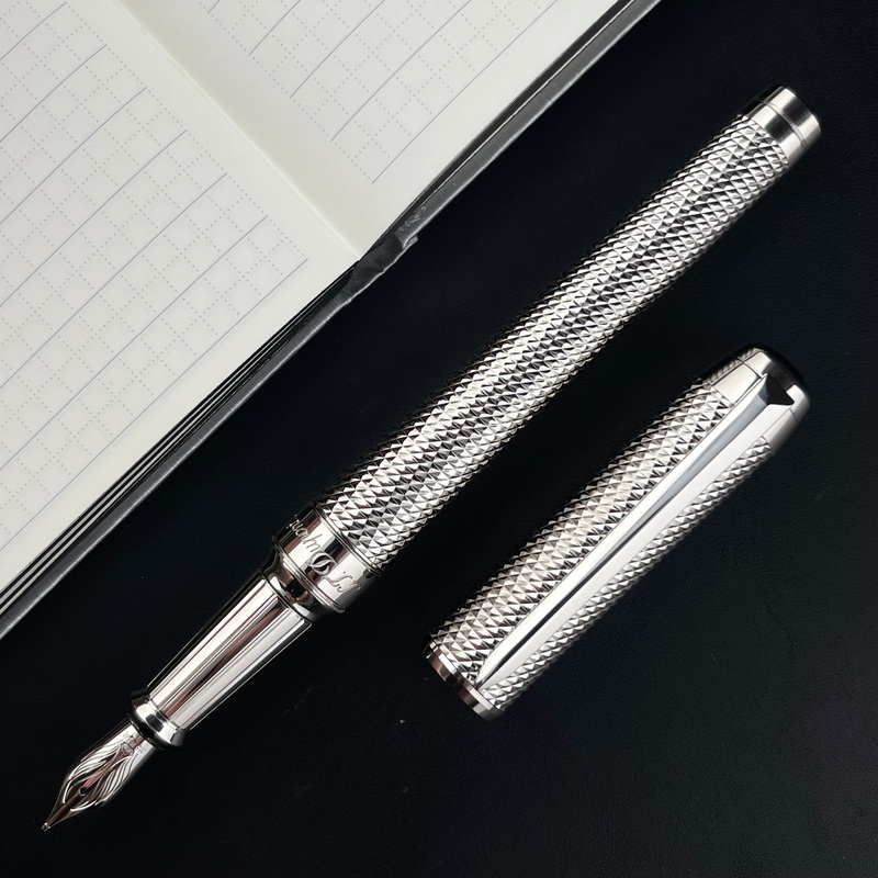 S.T. Dupont Line D Eternity XL Fountain Pen – Diamond Head Palladium Medium