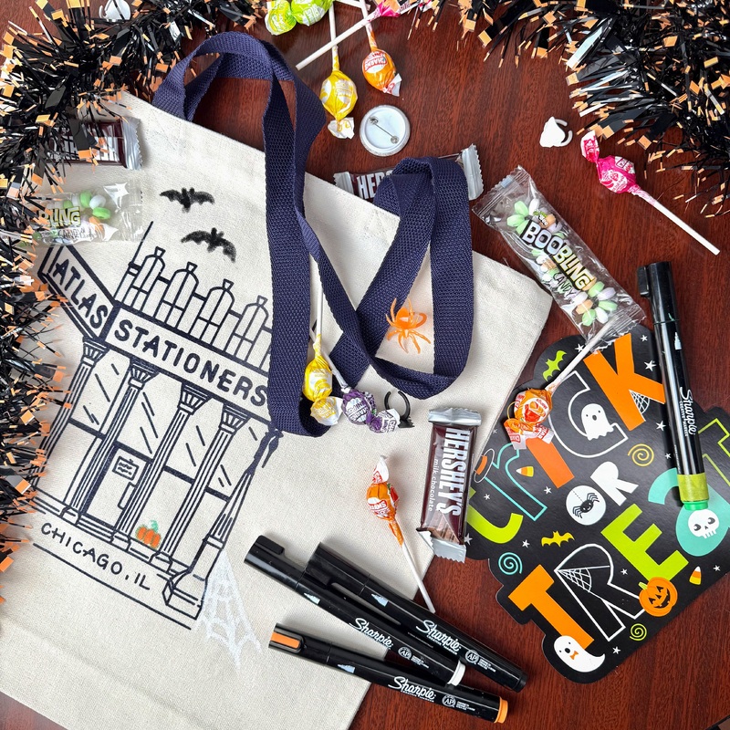 Atlas Halloween Trick-or-Treat Bag Decorating Event