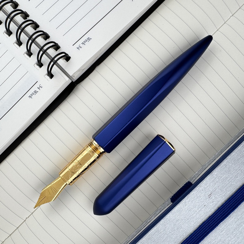 Ferris Wheel Press Superman Fountain Pen Set – A View From Above (Special Edition)