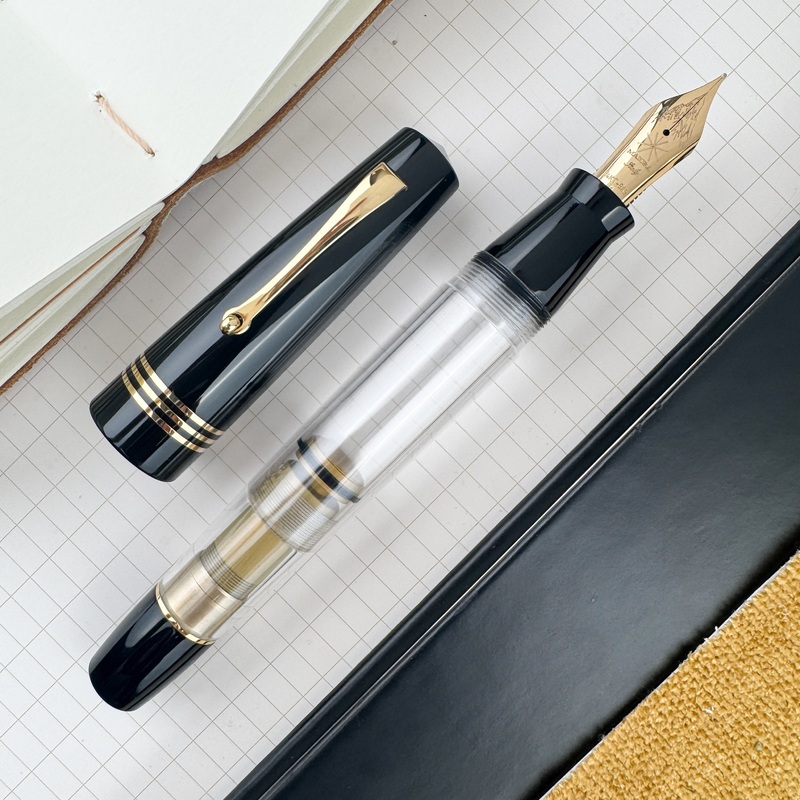 Maiora Everest Fountain Pen – Demo Black (Limited Edition)