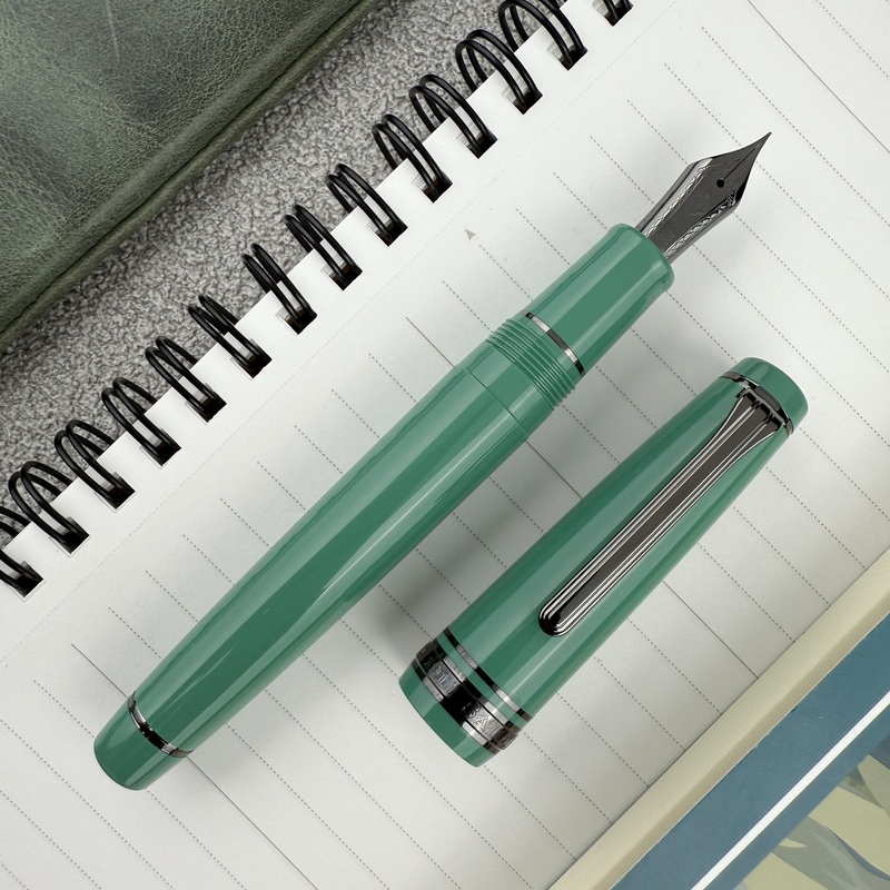 Sailor Pro Gear Fountain Pen – Area 51 (Special Edition)