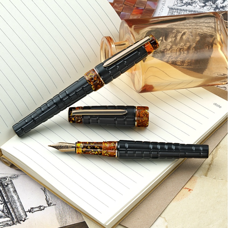 Benu Tessera Fountain Pen – Black Amber