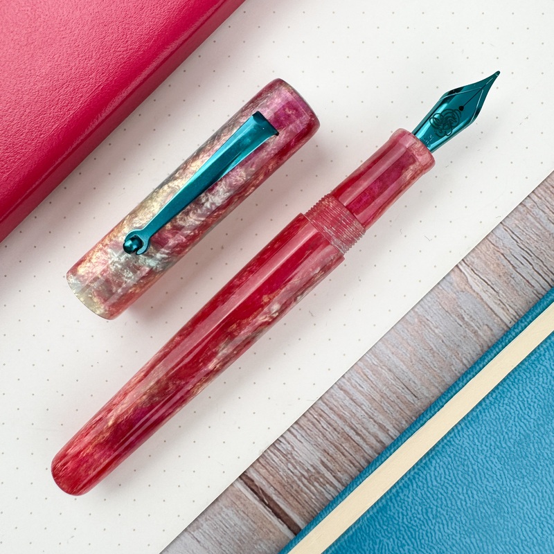 Hinze Pen Company Fountain Pen – Guilded Rose