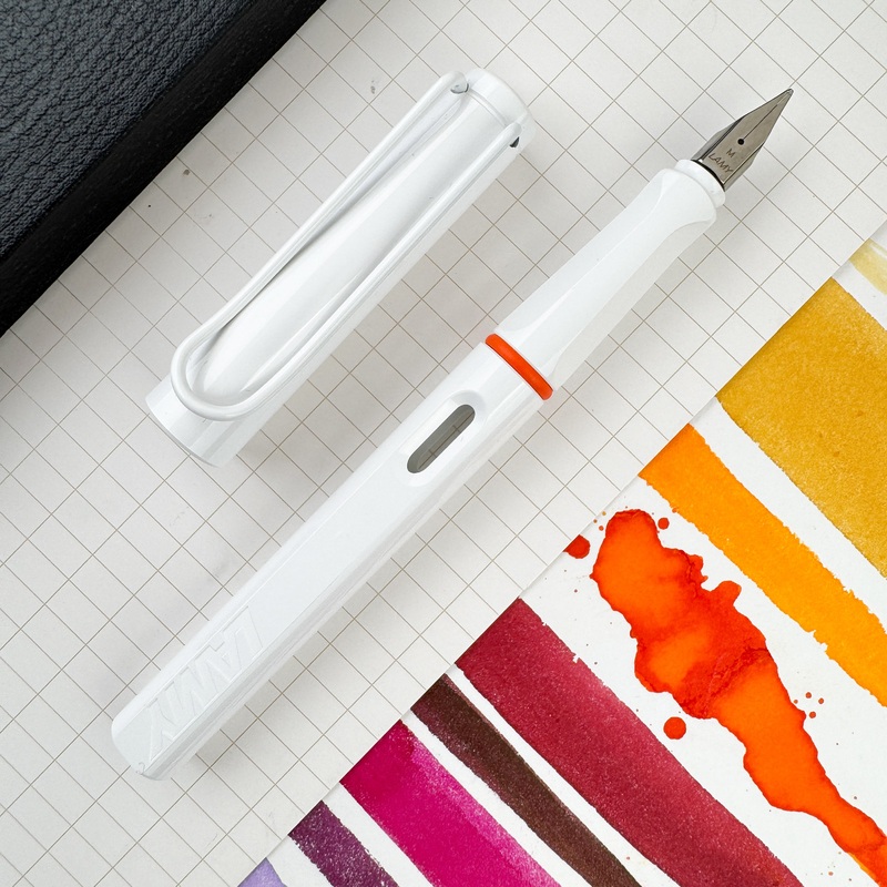 Lamy Safari Multi Ring Fountain Pen – White
