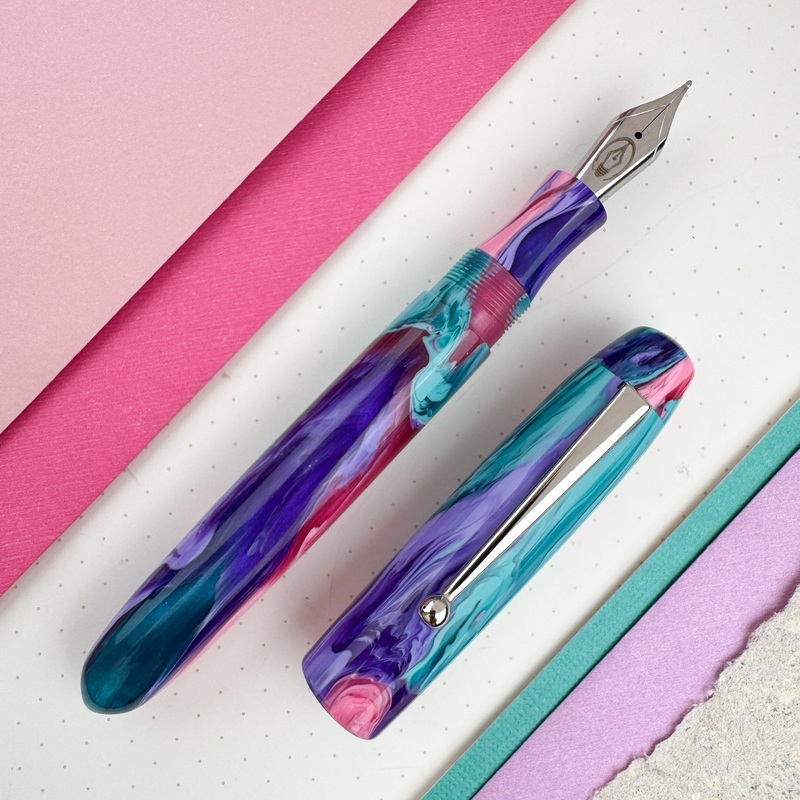 Edison Collier Fountain Pen – Totally Awesome! (Atlas Exclusive)