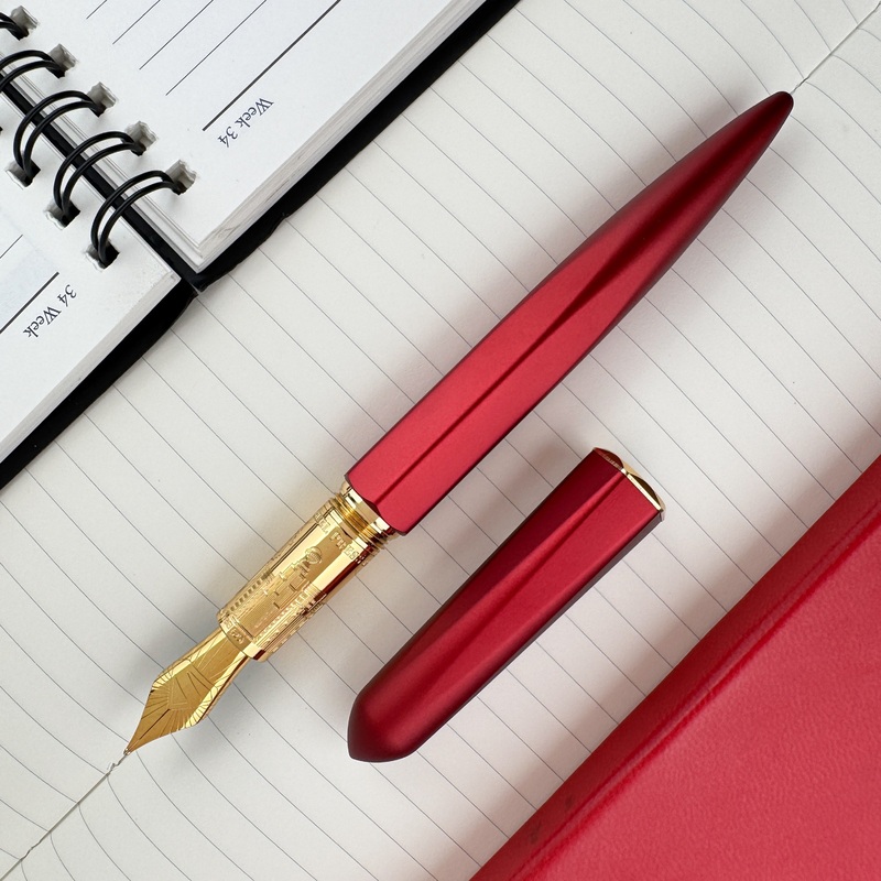 Ferris Wheel Press Superman Fountain Pen Set – The Voice of Metropolis (Special Edition)