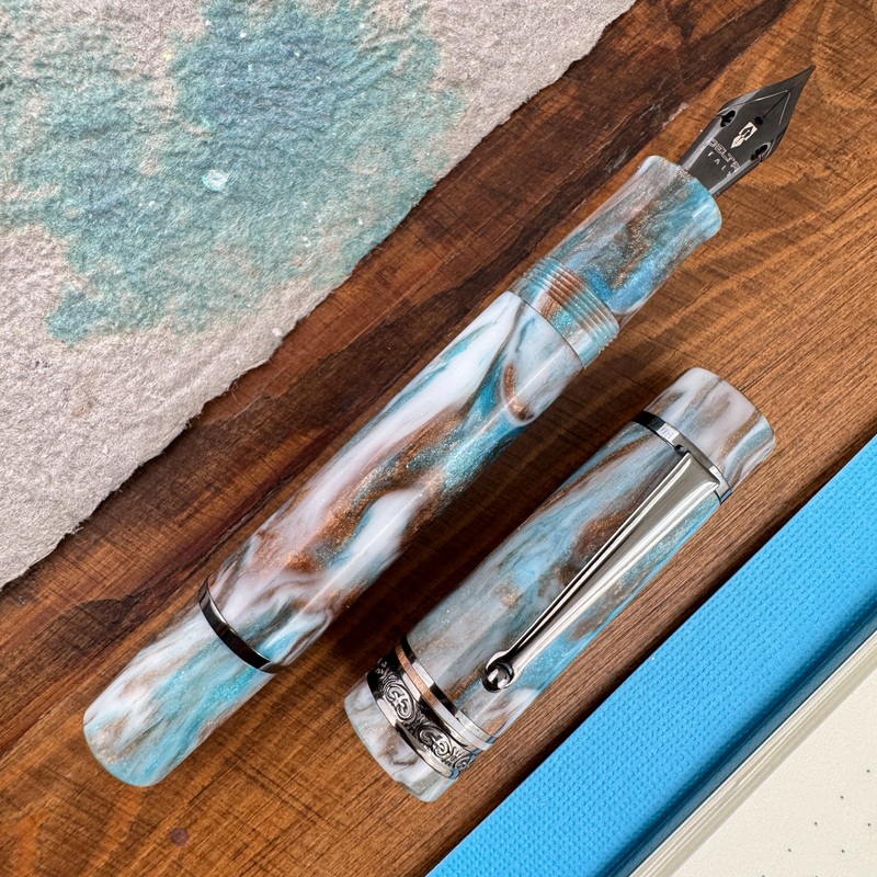 Delta DV Original Midsize Fountain Pen – Blue Copper (Atlas Exclusive)