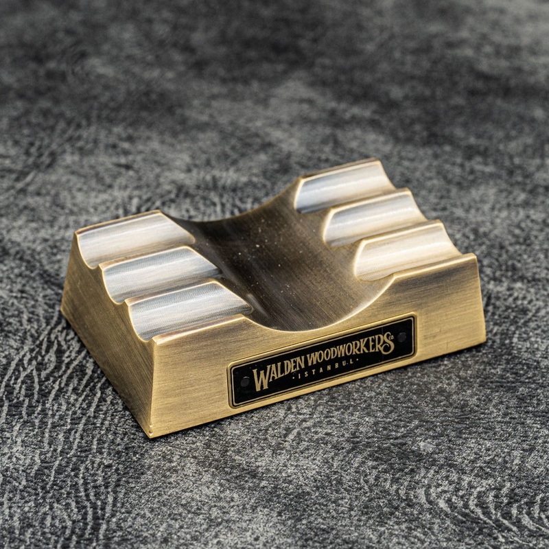 Galen Leather Brass The Pen Rest Pen and Brush Stand – Antique Brass