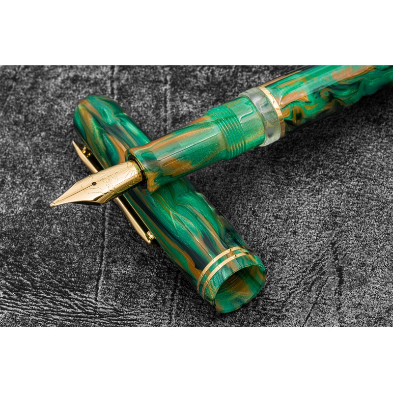 Gioia Metis Verde D’oriente Fountain Pen – Gold Trim