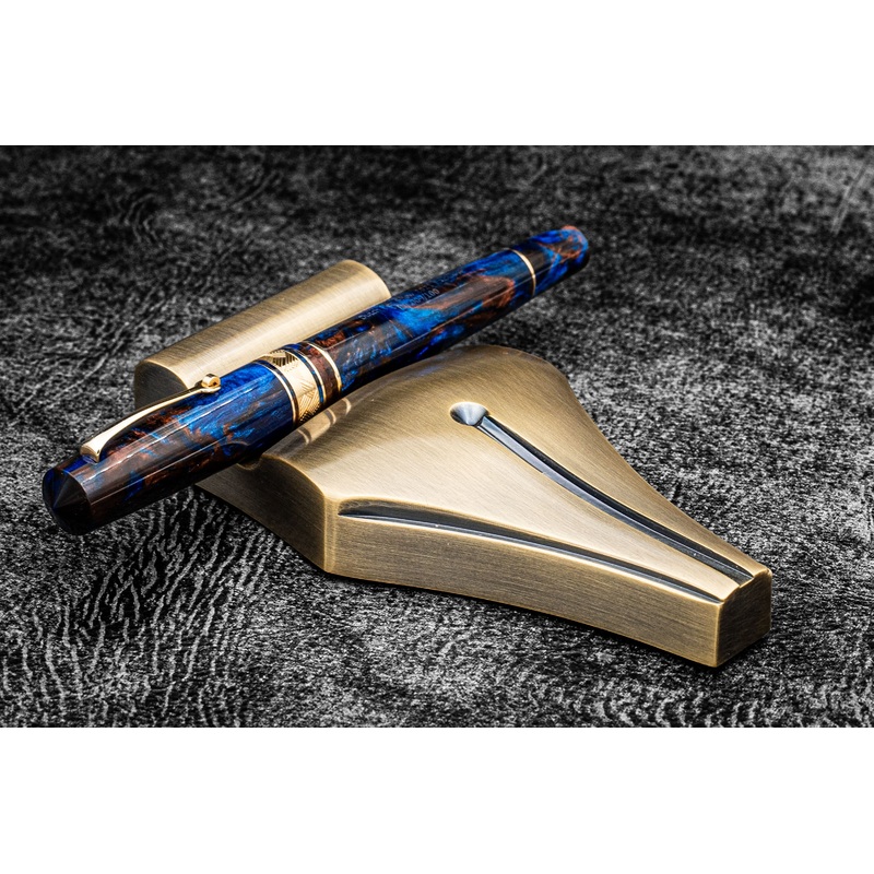 The Nib Rest Brass Pen Stand – Antique Brass