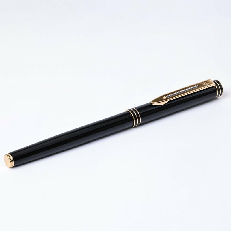 Waterman Exclusive Black with Gold Trim Fountain Pen