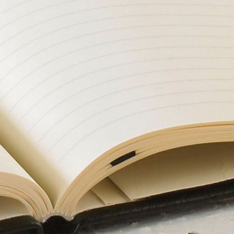 Quo Vadis Habana – 6.25 x 9.25 Lined Ivory Paper (Red)