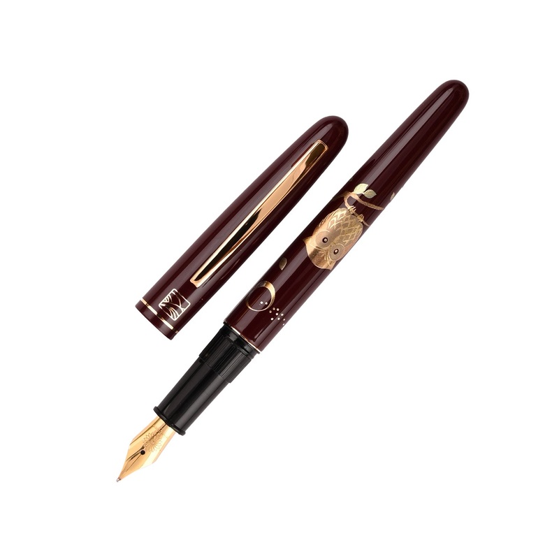 Wancher x Kuretake Kindai Maki-e Fukurou Fountain Pen – Red GT