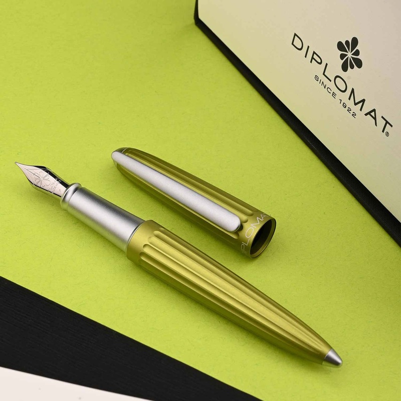 Diplomat Aero 14K Gold Fountain Pen – Citrus