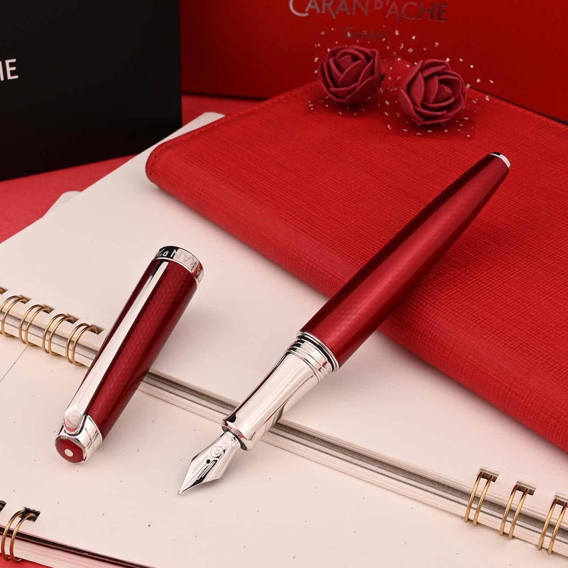 Caran d’Ache Leman Fountain Pen – Rouge Carmin