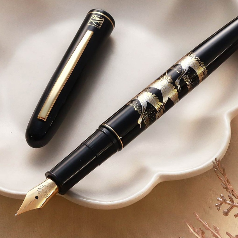 Wancher x Kuretake Kindai Maki-e Fountain Pen – Kakuju Senzai GT