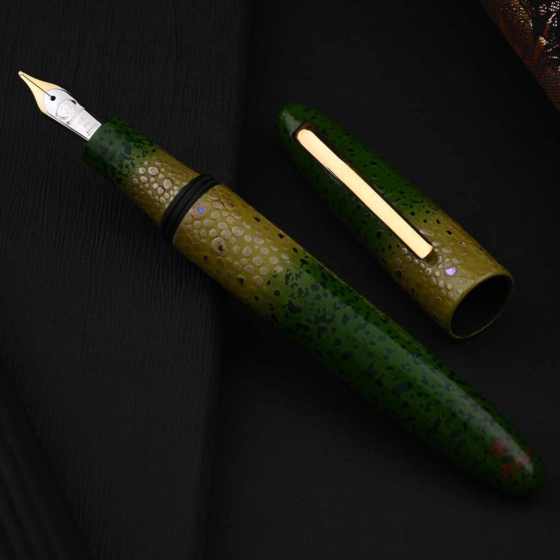 Taccia Hyakko Hisho Fountain Pen – Wakayanagi (Limited Edition)