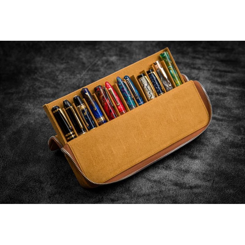 Galen Leather Zippered Magnum Opus Hard 12 Slots Pen Case in Crazy Horse Brown