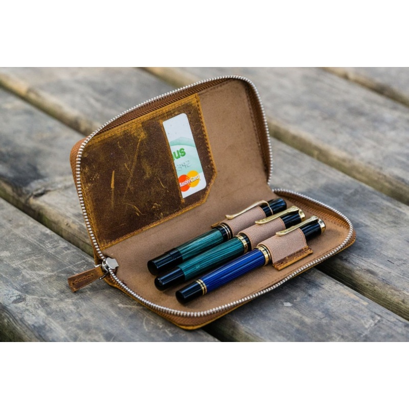 Galen Leather Zippered Three Pen Case in Crazy Horse Brown