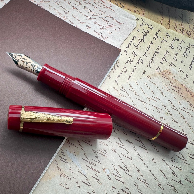Delta Bio+16 Fountain Pen – Corallo (14Kt Gold – #8 Nib)