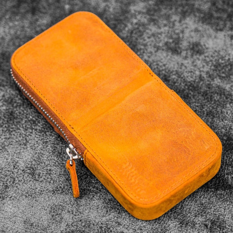 Galen Leather 3 Slot Zippered Magnum Opus Pen Case – Crazy Horse Brown (with Removable Pen Tray)