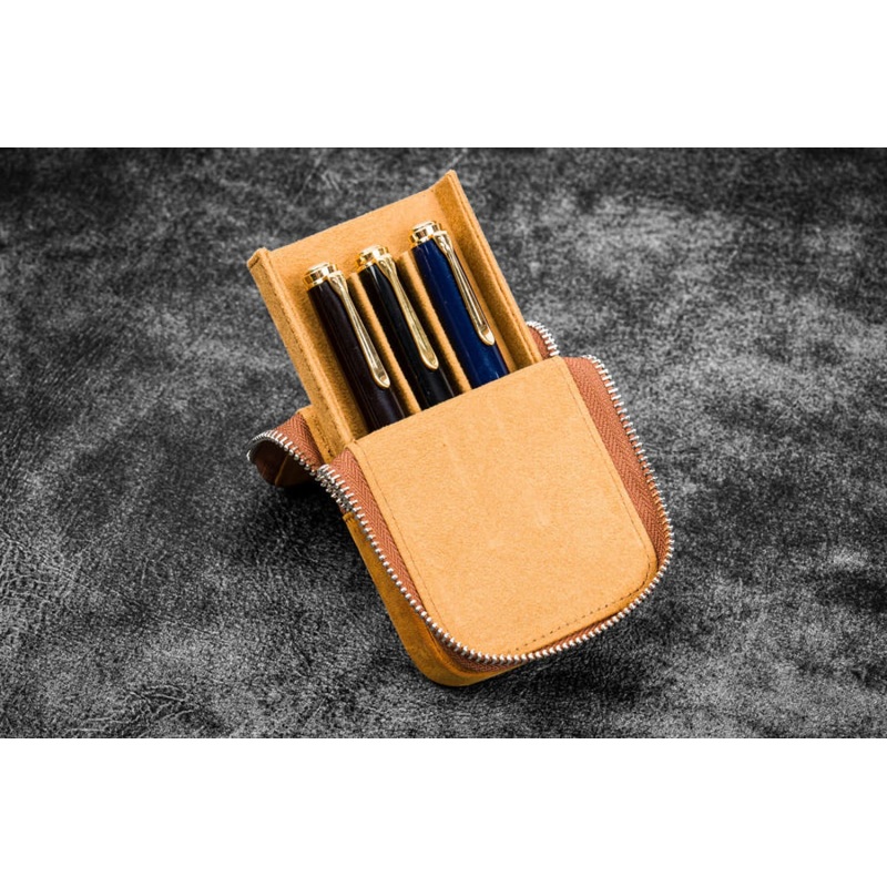 Galen Leather Zippered Magnum Opus Hard 3 Slots Pen Case in Crazy Horse Brown