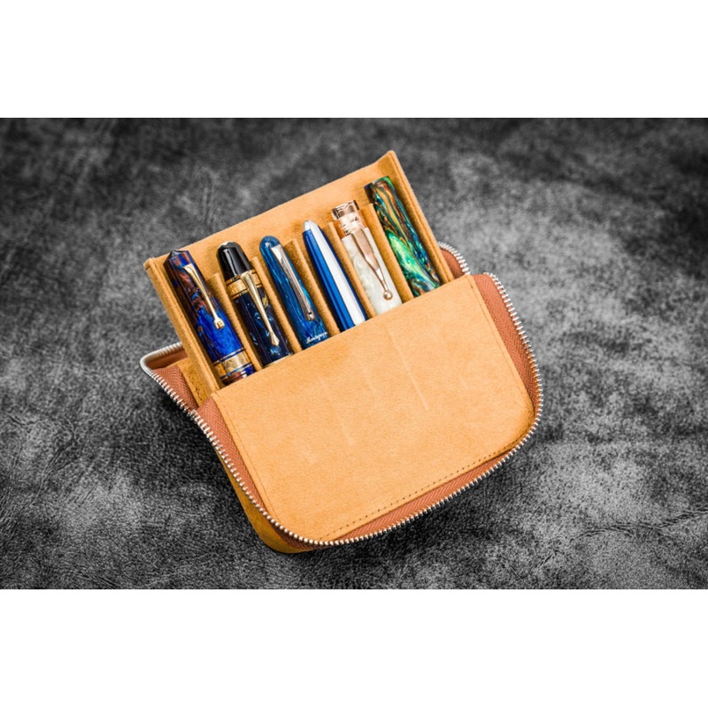 Galen Leather Zippered Magnum Opus Hard 6 Slots Pen Case in Crazy Horse Brown