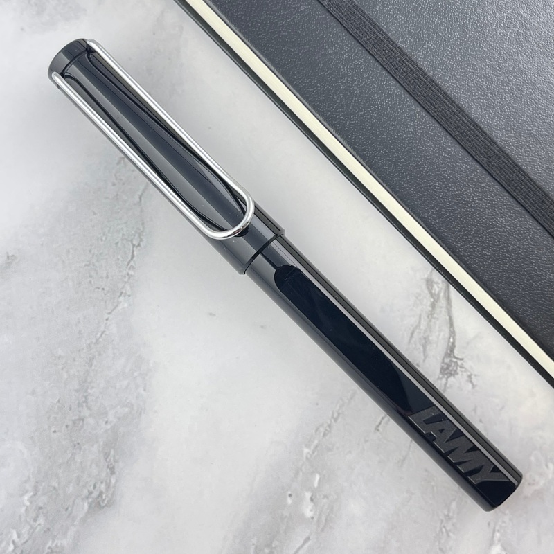 Lamy Safari Rollerball Pen – Shiny Black
