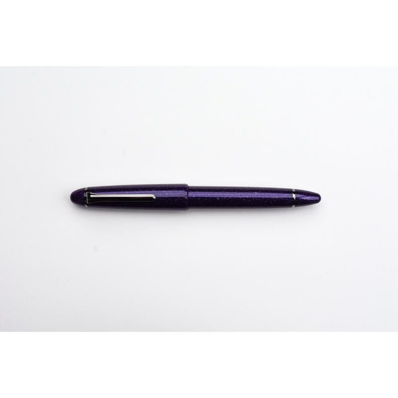 Sailor 1911 Large – Ringless Galaxy – Magellanic Clouds Fine