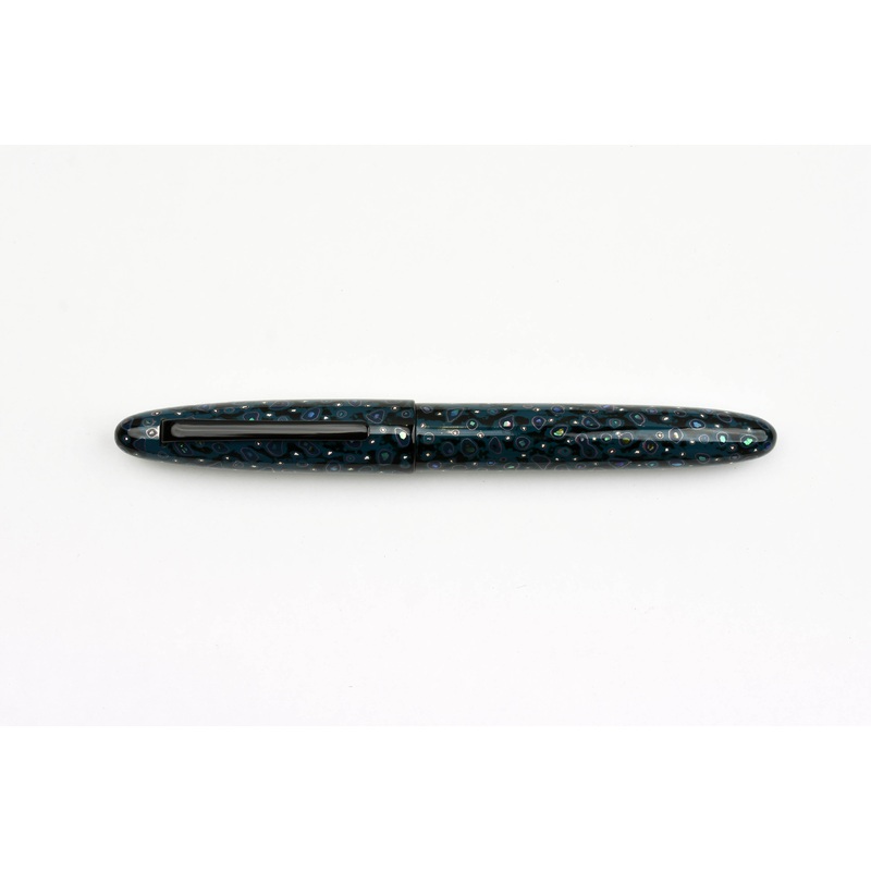Taccia Miyabi Shin Tsugaru Nuri Fountain Pen – Ao-iro – Limited Edition Medium Fine