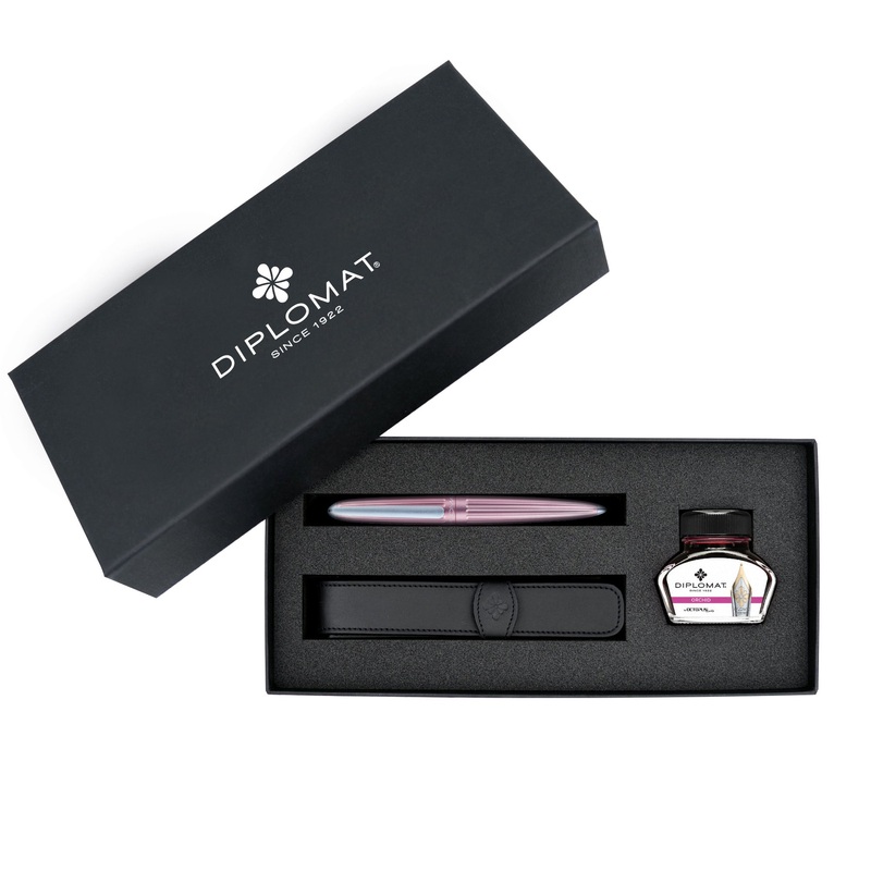 Diplomat Aero Fountain Pen Gift Set, Rose Extra Fine