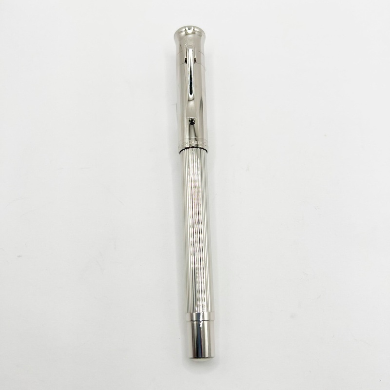 Graf von Faber Castell Platinum-Plated Classic Fountain Pen – Extra Fine 18kt Gold Nib