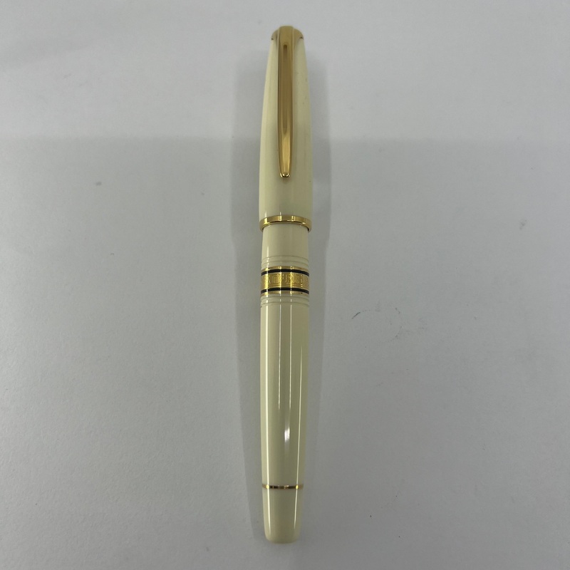 Waterman Ivory Resin Charleston Fountain Pen  – Fine 18kt Gold  Nib