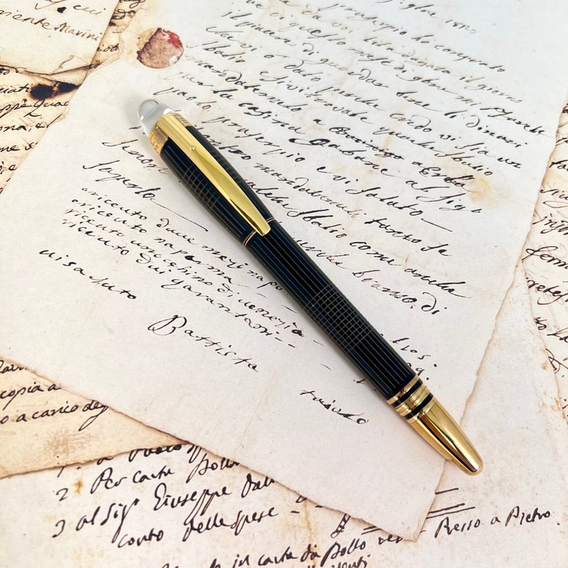 Pre-Owned Montblanc Starwalker Red Gold Metal Fountain Pen 14K M