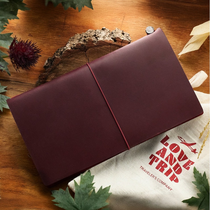 Traveler’s Notebook – Love and Trip 2025 Limited Edition (Regular)