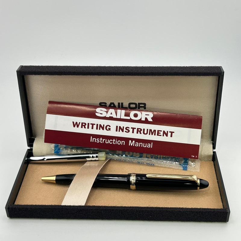 Sailor Pro Gear Black gold trim – Ball Pen