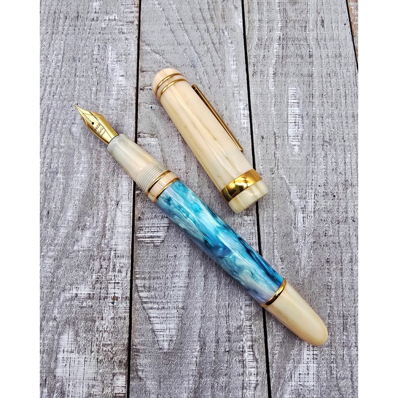 Laban 325 Glacier Cream Abalone Fountain Pen Extra Fine