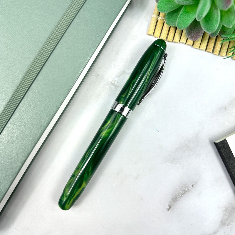 Noodler’s Ahab Thule