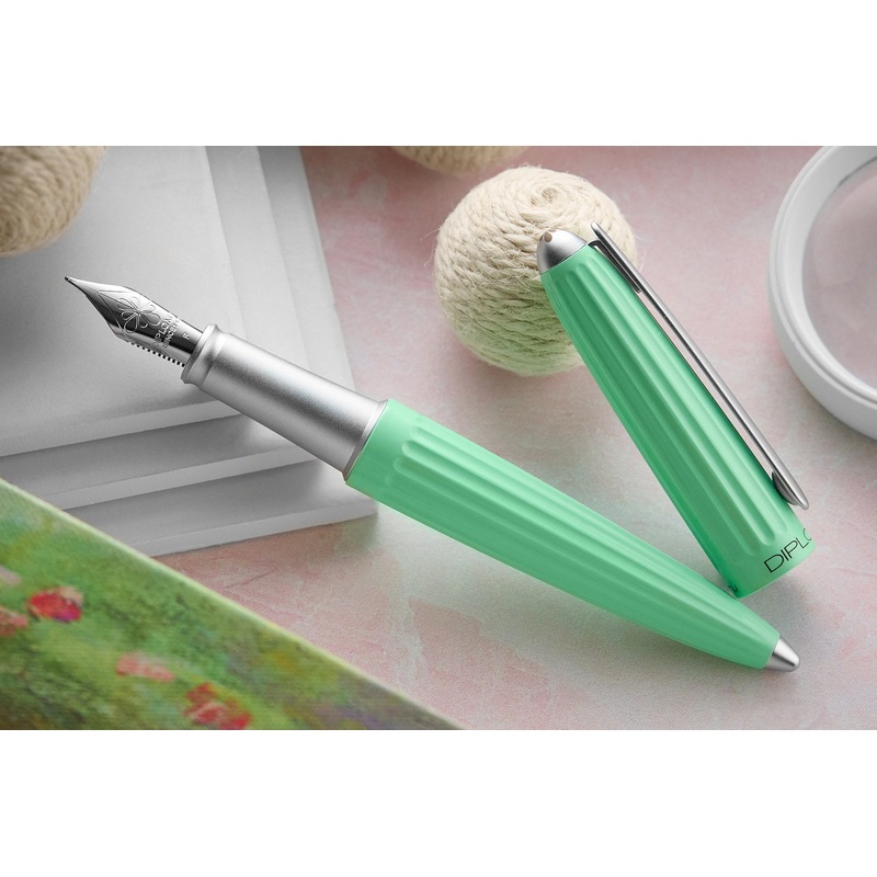 Diplomat Aero Fountain Pen – Mint (Special Edition) Extra-Fine