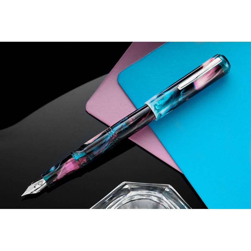 Franklin-Christoph Model 31 Fountain Pen – Fabalone Abalone (Limited Edition) Extra-Fine