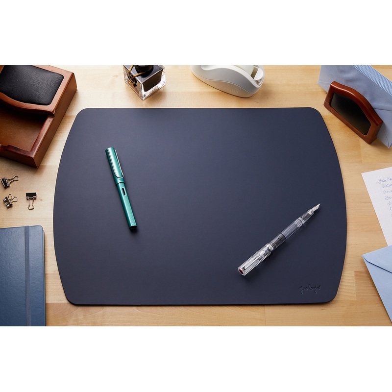 Girologio Writing Mat – Navy