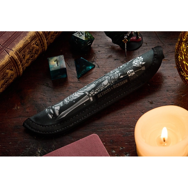 Retro 51 x Rickshaw Bagworks 1 Pen Sleeve – Fire & Dice 2e: Fighter